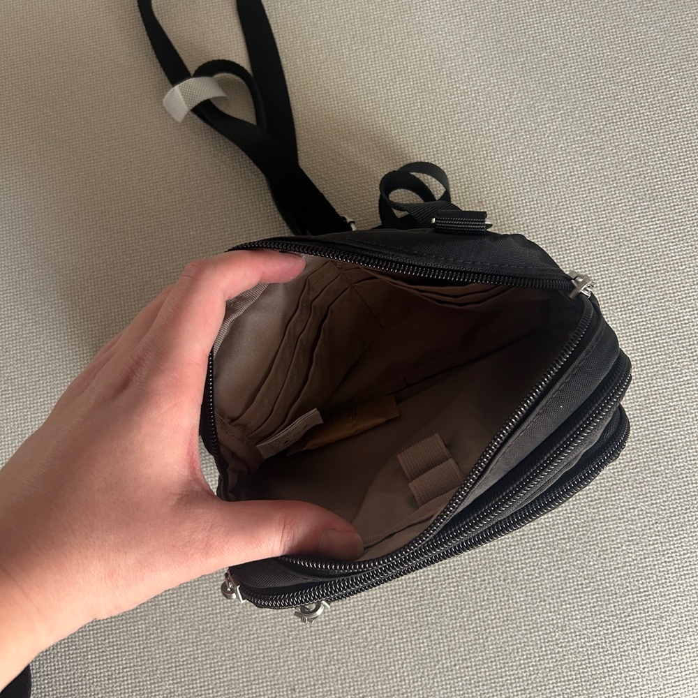 Baggallini Black Crossbody Nylon Organizer Bag - Picture 5 of 5